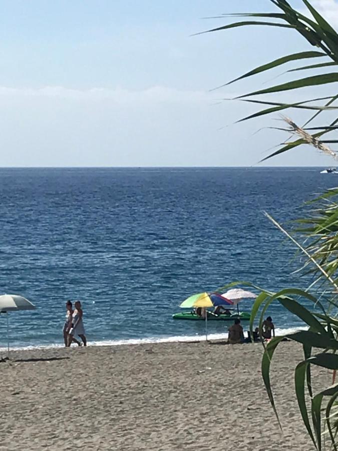 Emily Home Giardini Naxos Exterior photo
